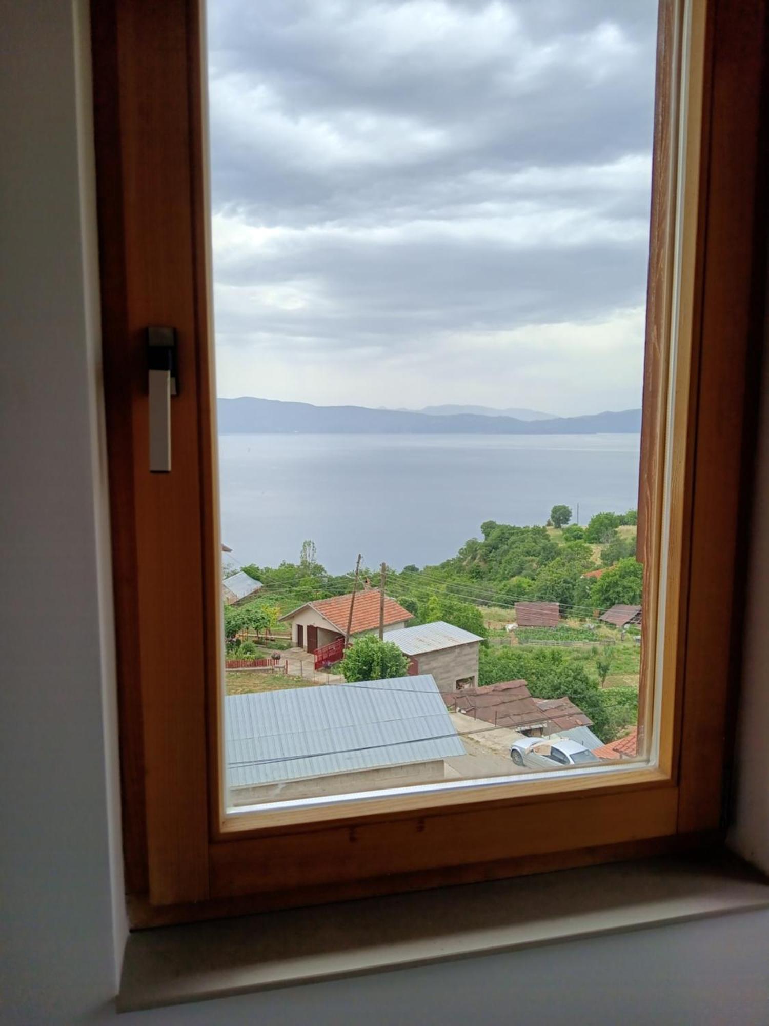 Risto'S Guest House Elshani Exteriér fotografie