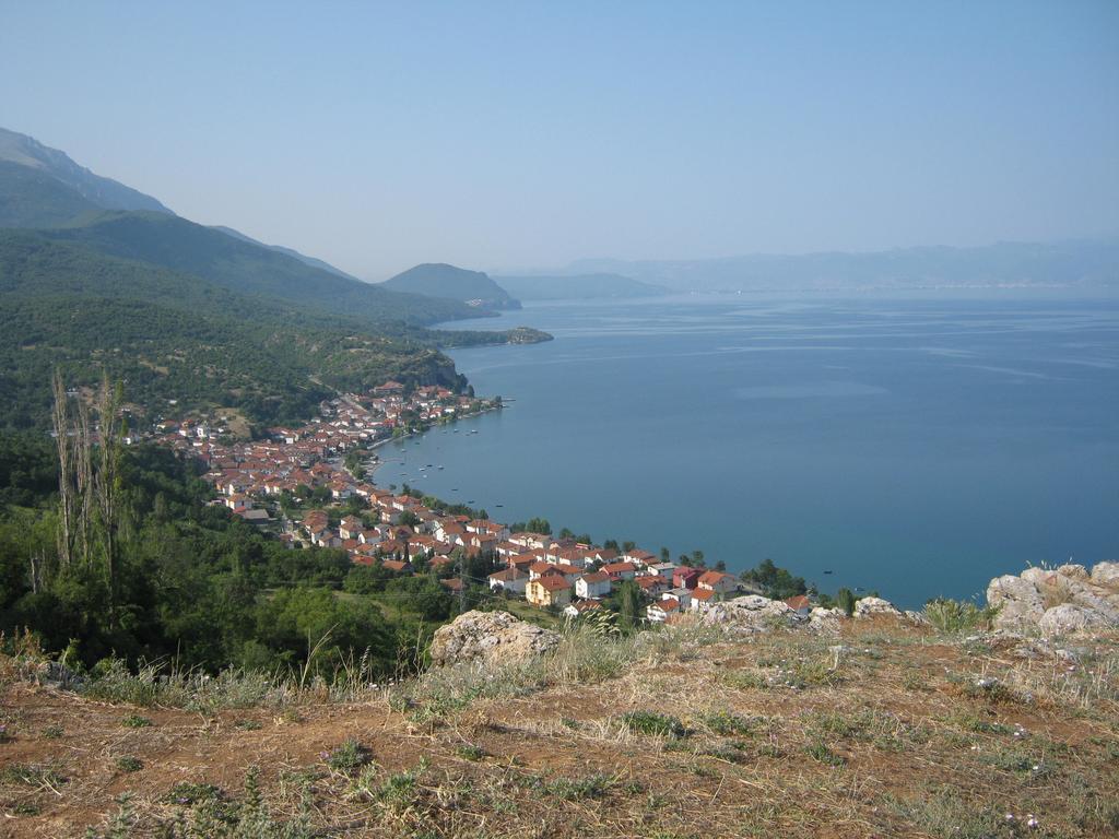 Risto'S Guest House Elshani Exteriér fotografie