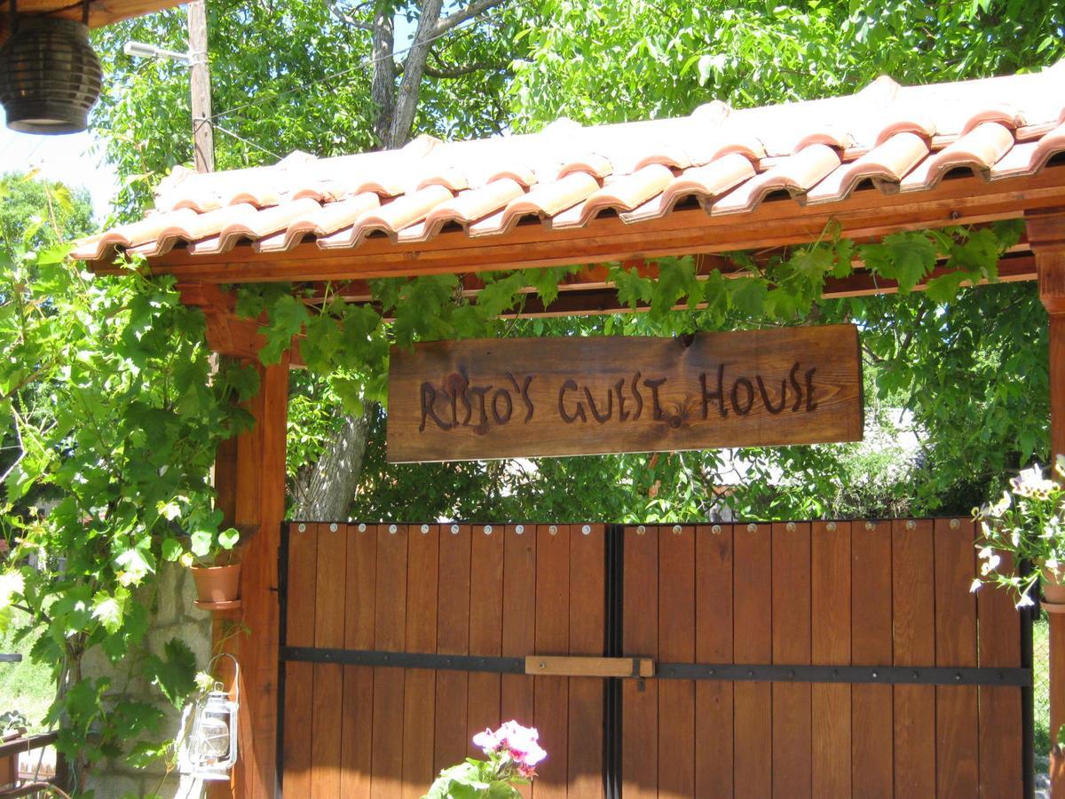 Risto'S Guest House Elshani Exteriér fotografie